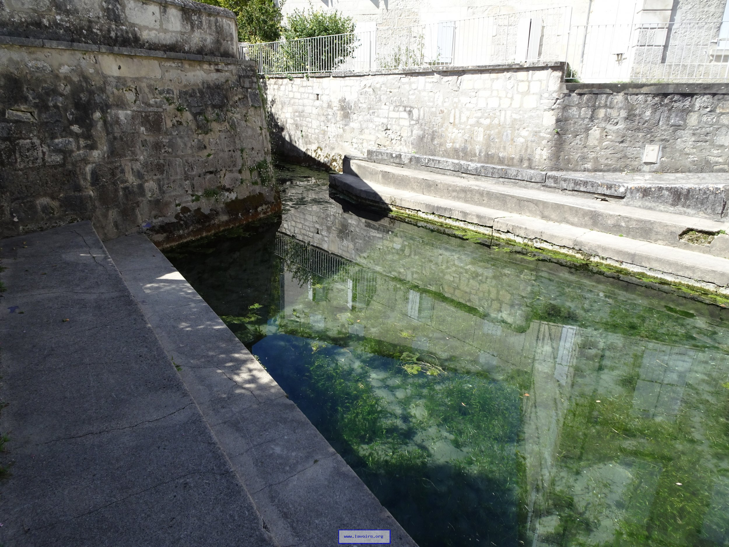lavoirs-de-charente-maritime-17-lavoirs