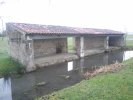 Lavoir de ST GEORGES DE LONGUEPIERR