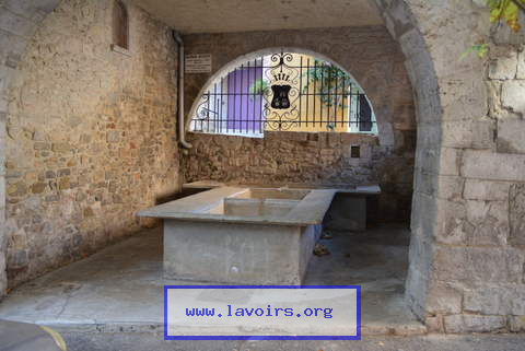 Lavoir de SOLLIES VILLE